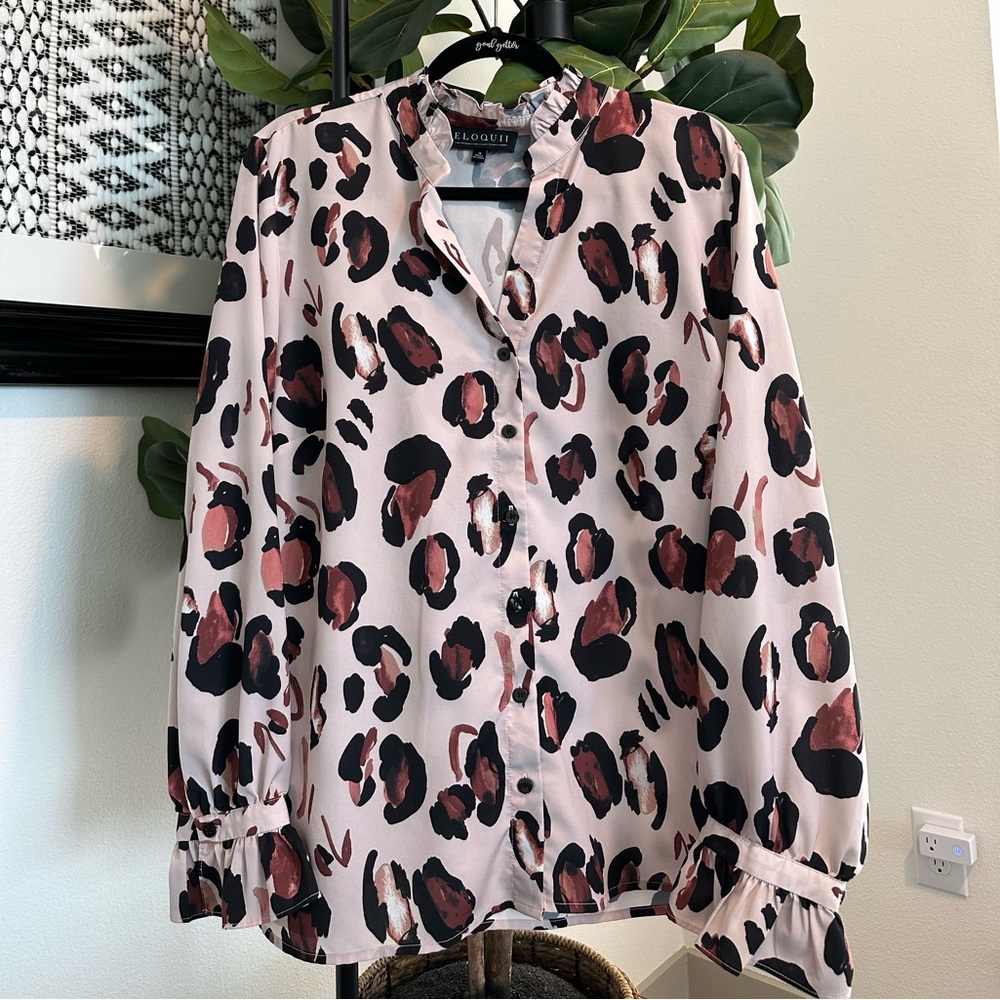 ELOQUII | Cheetah Print Silky Blouse | Size 18